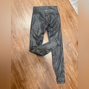 Lululemon black shiny Leggings
